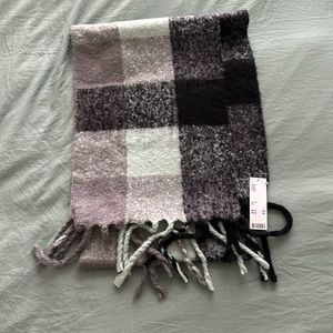 Urban Outfitters Maxwell Scarf NWT